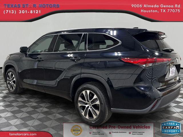 used 2021 Toyota Highlander car, priced at $29,000