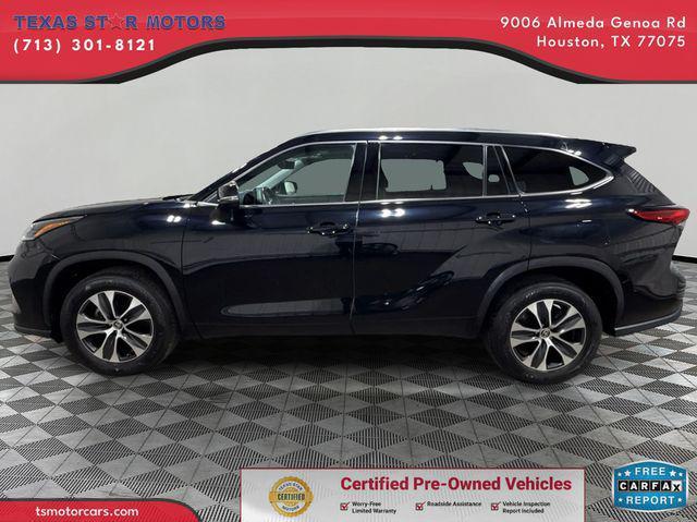 used 2021 Toyota Highlander car, priced at $29,000