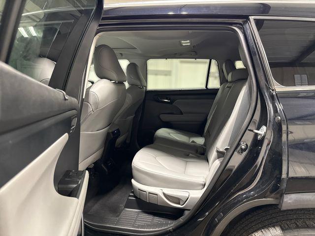 used 2021 Toyota Highlander car, priced at $29,000
