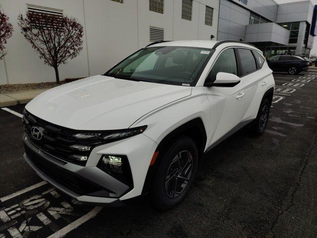 new 2025 Hyundai Tucson Hybrid car, priced at $35,750