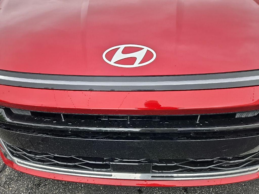 new 2025 Hyundai Sonata Hybrid car, priced at $33,738