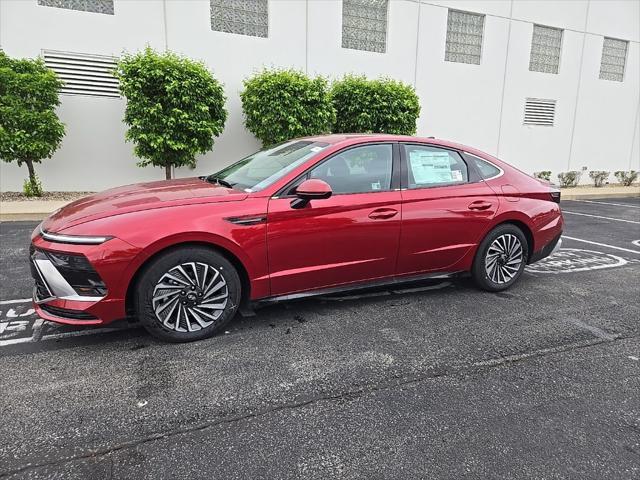 new 2025 Hyundai Sonata Hybrid car, priced at $33,738