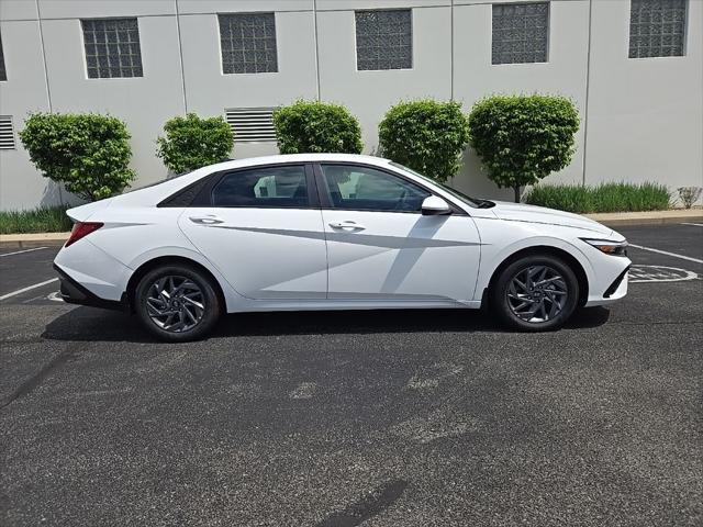 new 2025 Hyundai ELANTRA HEV car, priced at $27,710