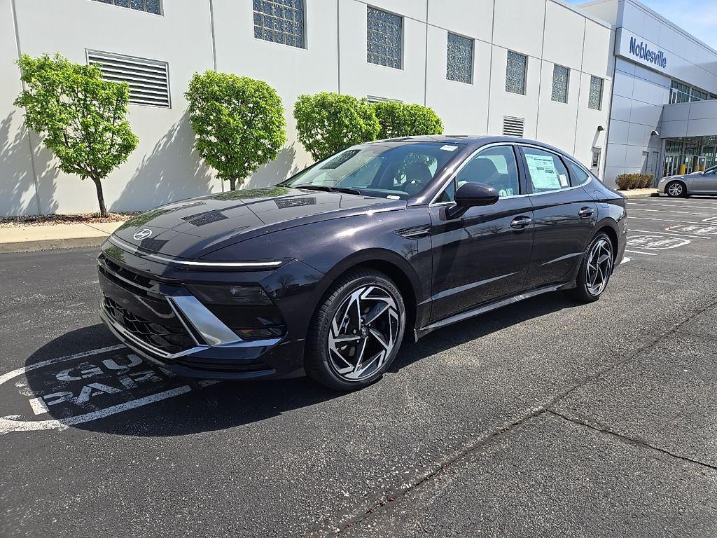 new 2025 Hyundai Sonata car, priced at $32,880