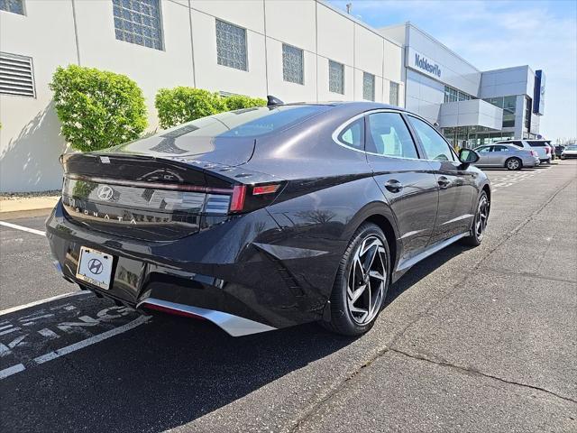 new 2025 Hyundai Sonata car, priced at $32,880