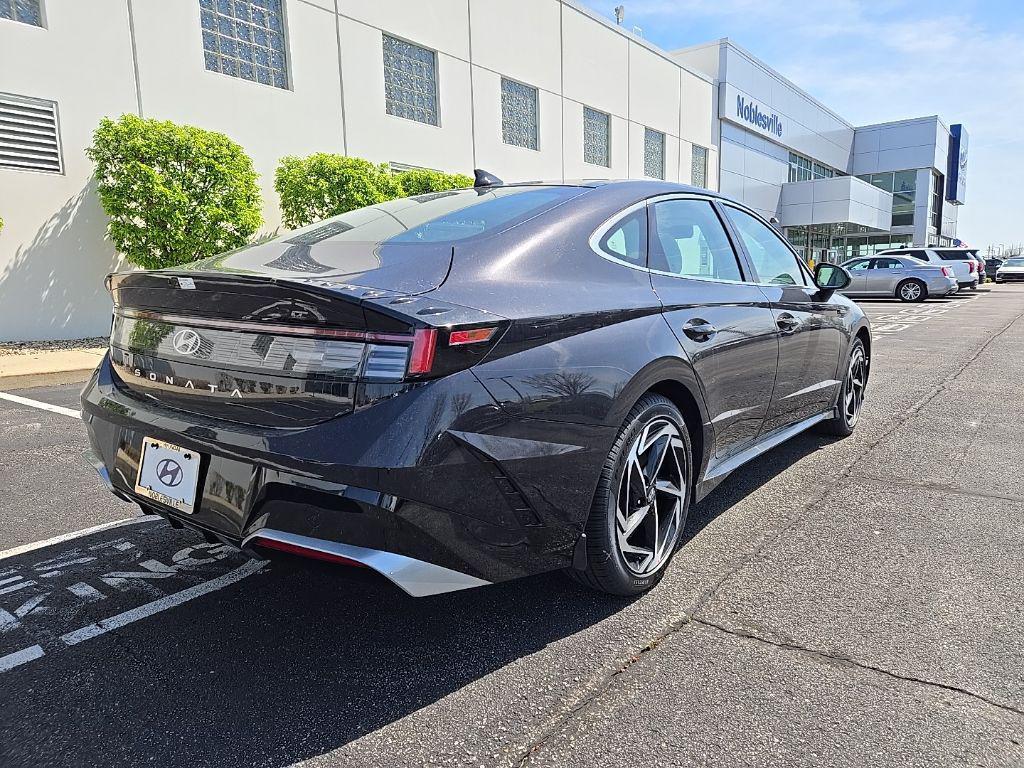 new 2025 Hyundai Sonata car, priced at $32,880