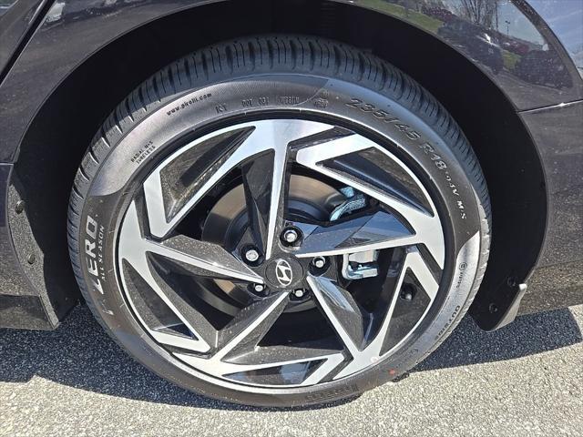 new 2025 Hyundai Sonata car, priced at $32,880