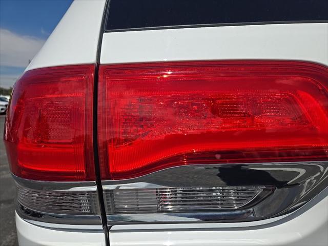 used 2017 Jeep Grand Cherokee car, priced at $14,990