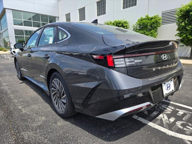 new 2025 Hyundai Sonata Hybrid car, priced at $39,515