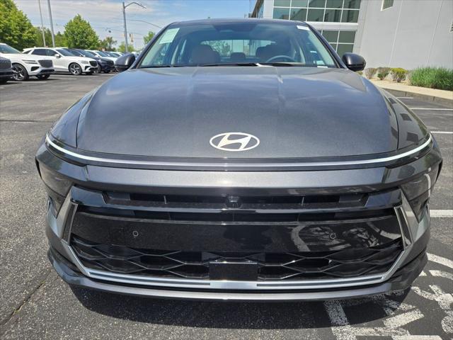 new 2025 Hyundai Sonata Hybrid car, priced at $39,515