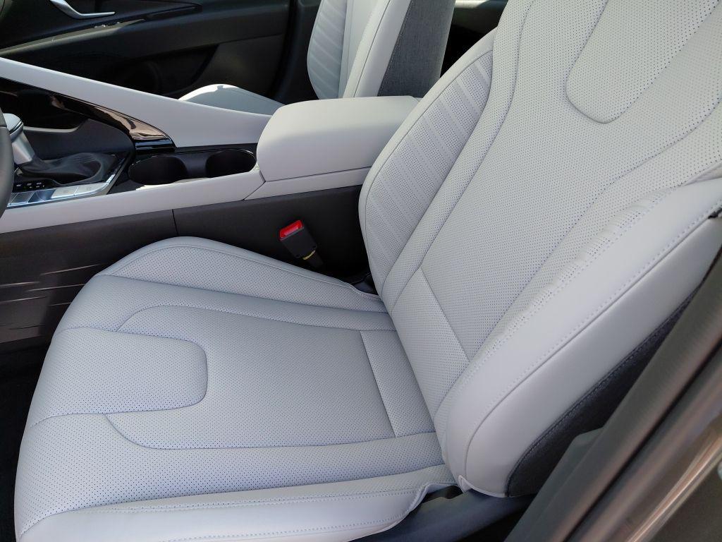 new 2025 Hyundai ELANTRA HEV car, priced at $31,605