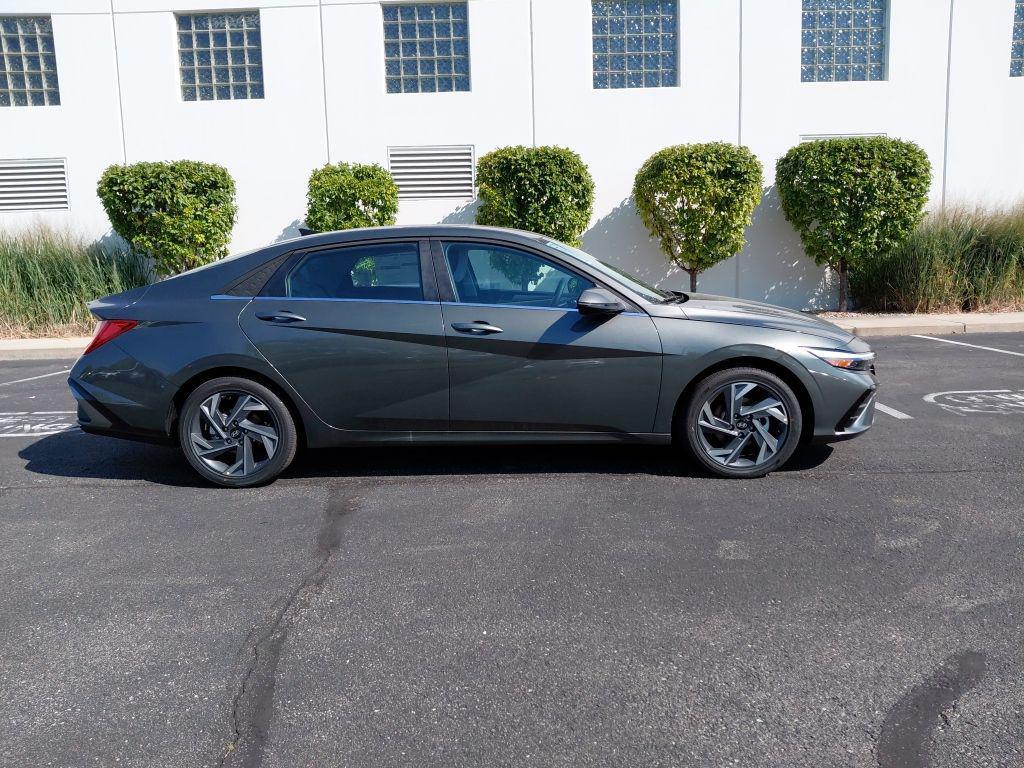 new 2025 Hyundai ELANTRA HEV car, priced at $31,605