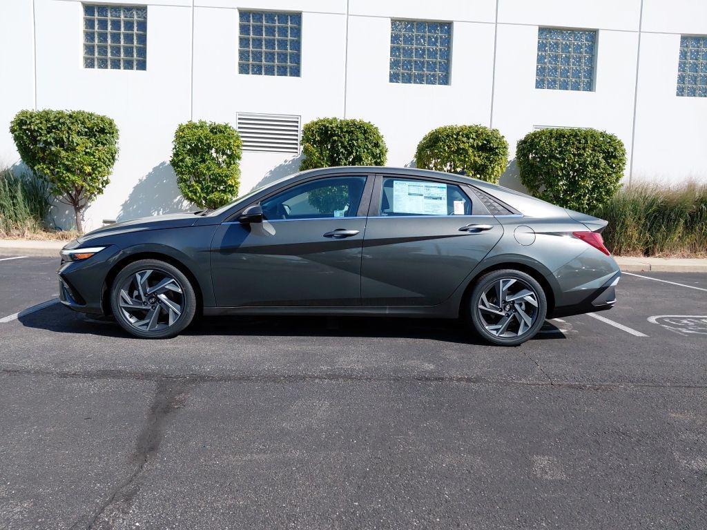 new 2025 Hyundai ELANTRA HEV car, priced at $31,605
