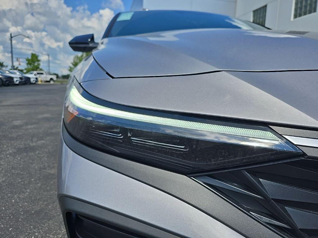 new 2025 Hyundai Elantra car, priced at $25,085