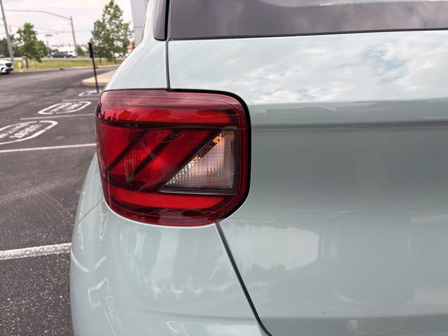 new 2025 Hyundai Venue car, priced at $22,290