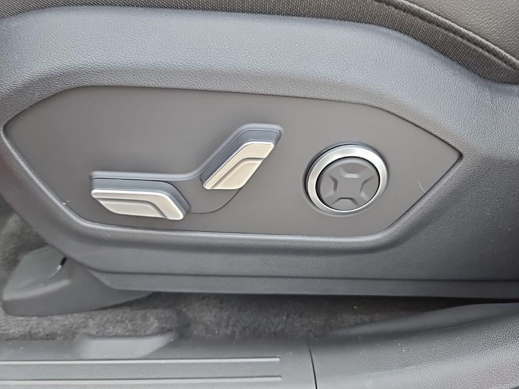 new 2025 Hyundai Santa Fe car, priced at $48,039