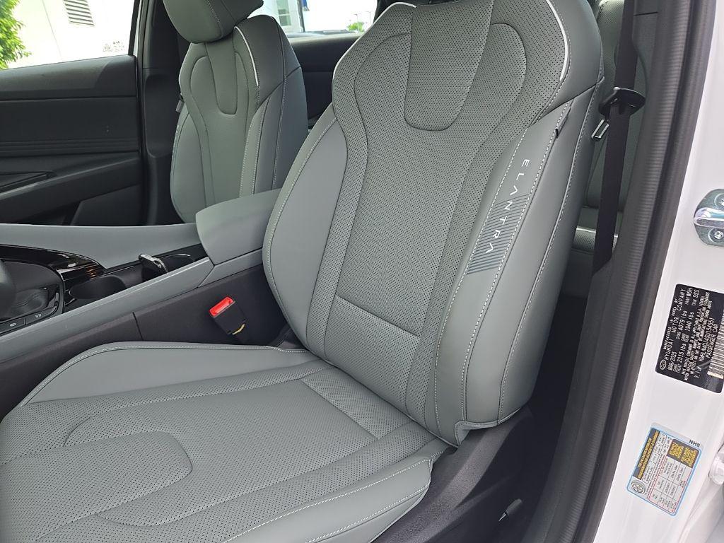 new 2025 Hyundai ELANTRA HEV car, priced at $32,060