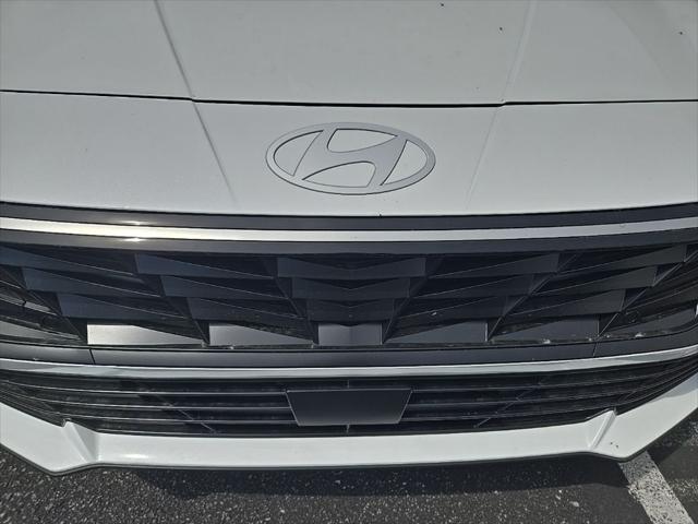 new 2025 Hyundai Elantra car, priced at $32,060
