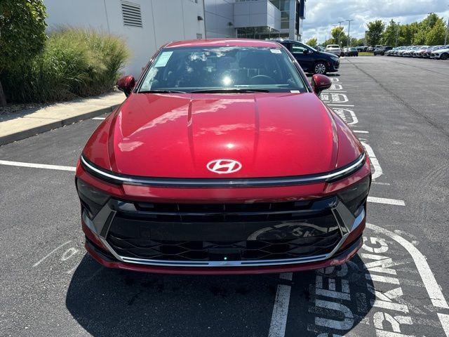 new 2024 Hyundai Sonata Hybrid car, priced at $32,683