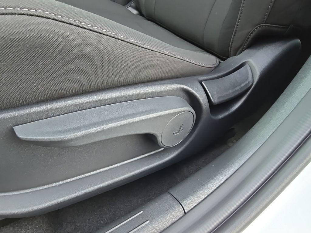 new 2026 Hyundai ELANTRA HEV car, priced at $27,835