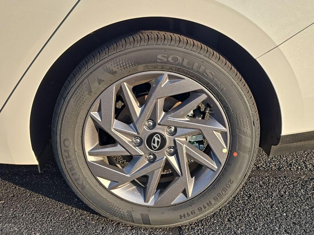 new 2026 Hyundai ELANTRA HEV car, priced at $27,835