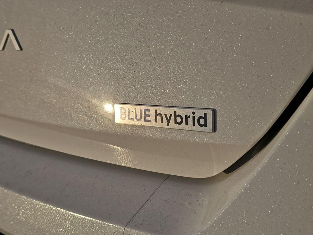 new 2026 Hyundai ELANTRA HEV car, priced at $27,835