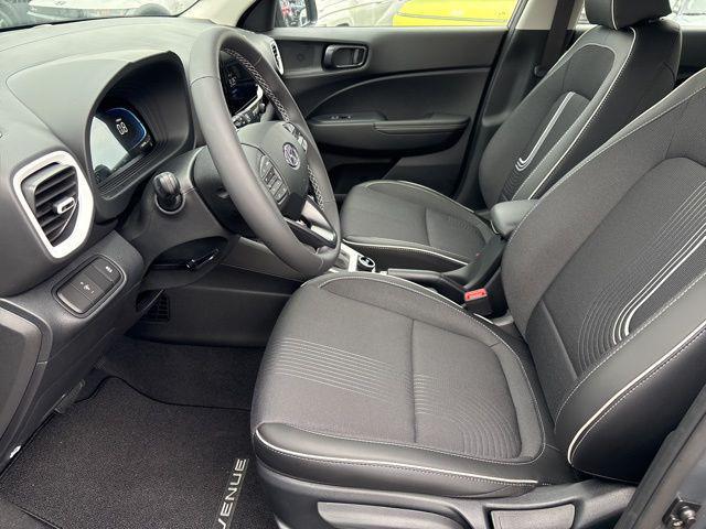 new 2025 Hyundai Venue car, priced at $25,540