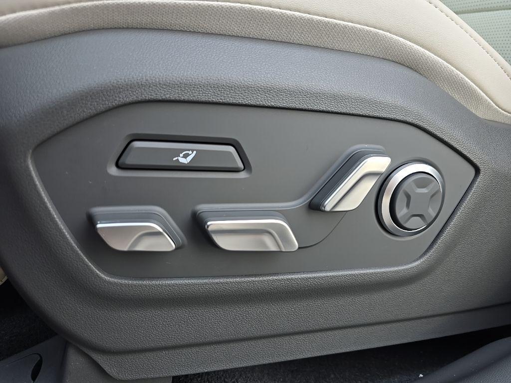 new 2026 Hyundai SANTA FE HEV car, priced at $53,265