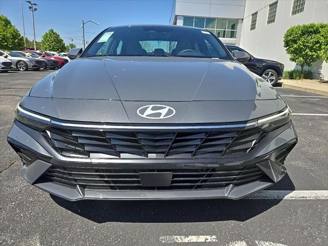 new 2025 Hyundai Elantra car, priced at $31,560