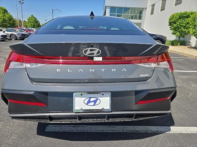 new 2025 Hyundai Elantra car, priced at $31,560