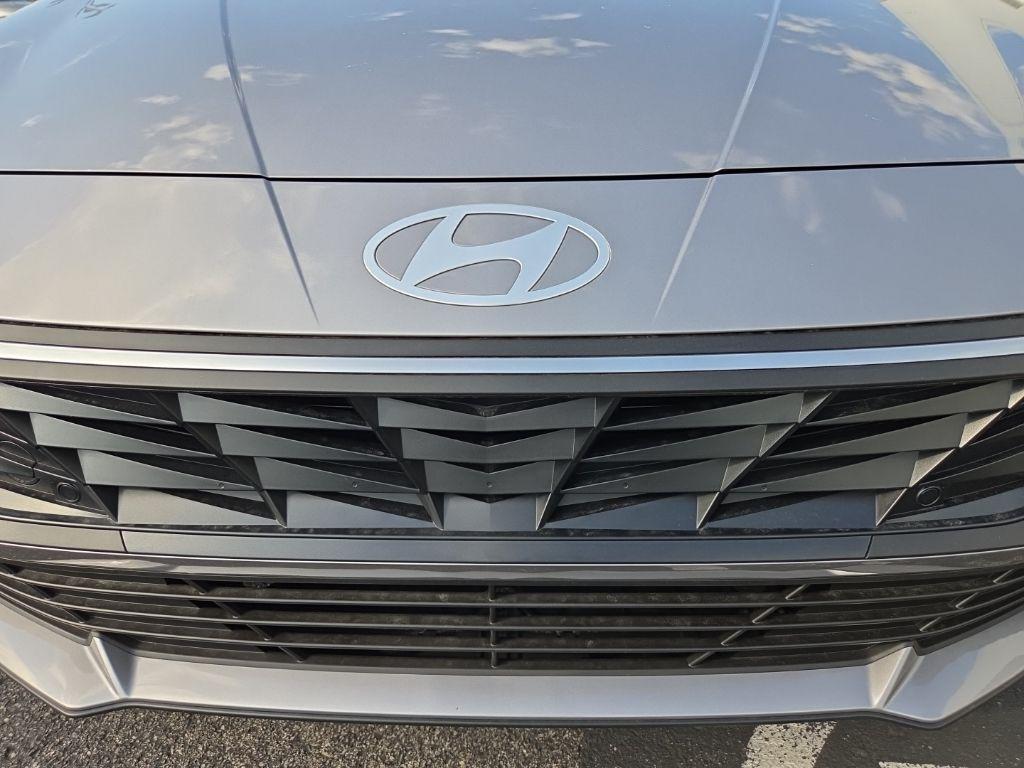 new 2025 Hyundai Elantra car, priced at $25,055