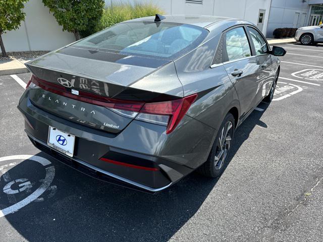 new 2024 Hyundai Elantra car, priced at $28,760