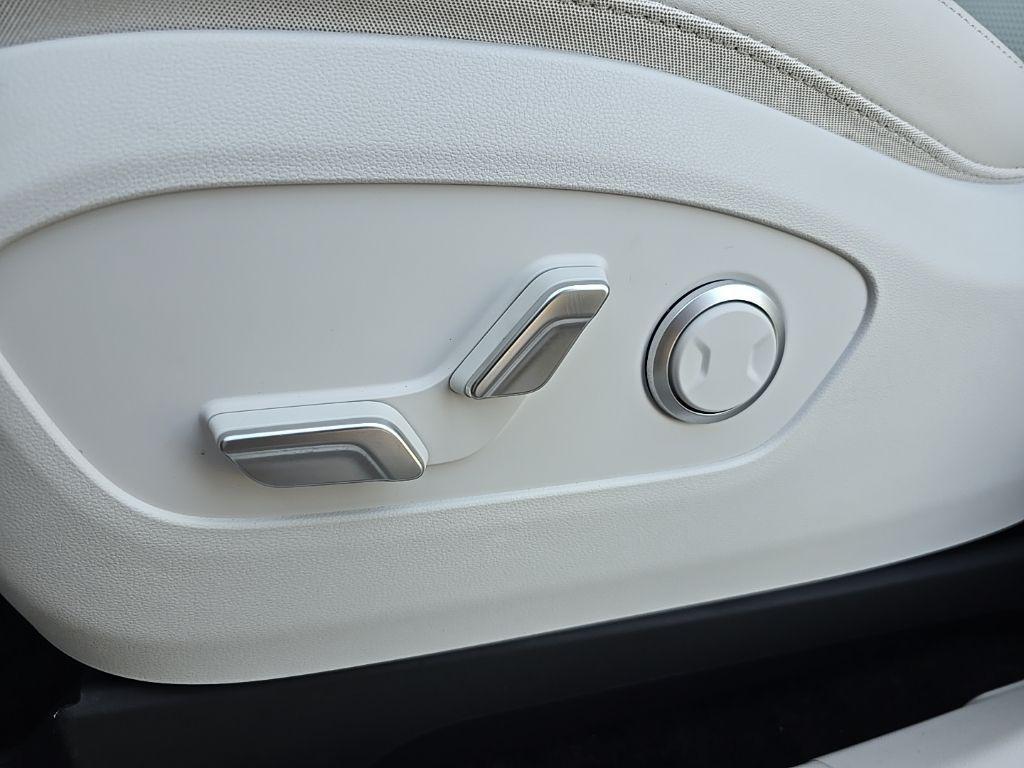 new 2026 Hyundai IONIQ 9 car, priced at $69,735