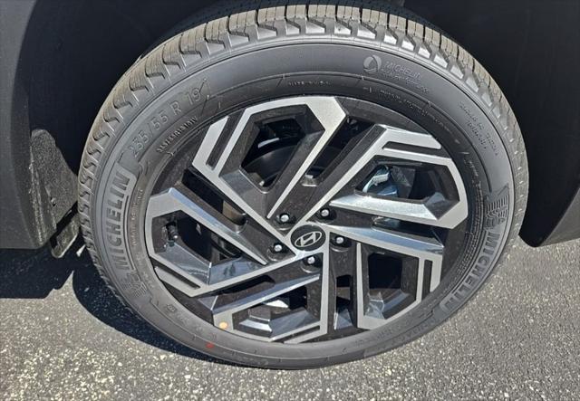 new 2025 Hyundai Tucson car, priced at $43,060