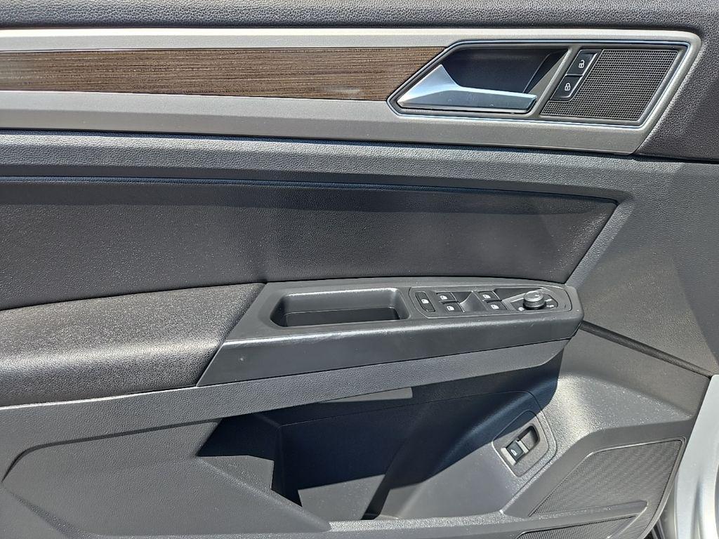 used 2018 Volkswagen Atlas car, priced at $18,995