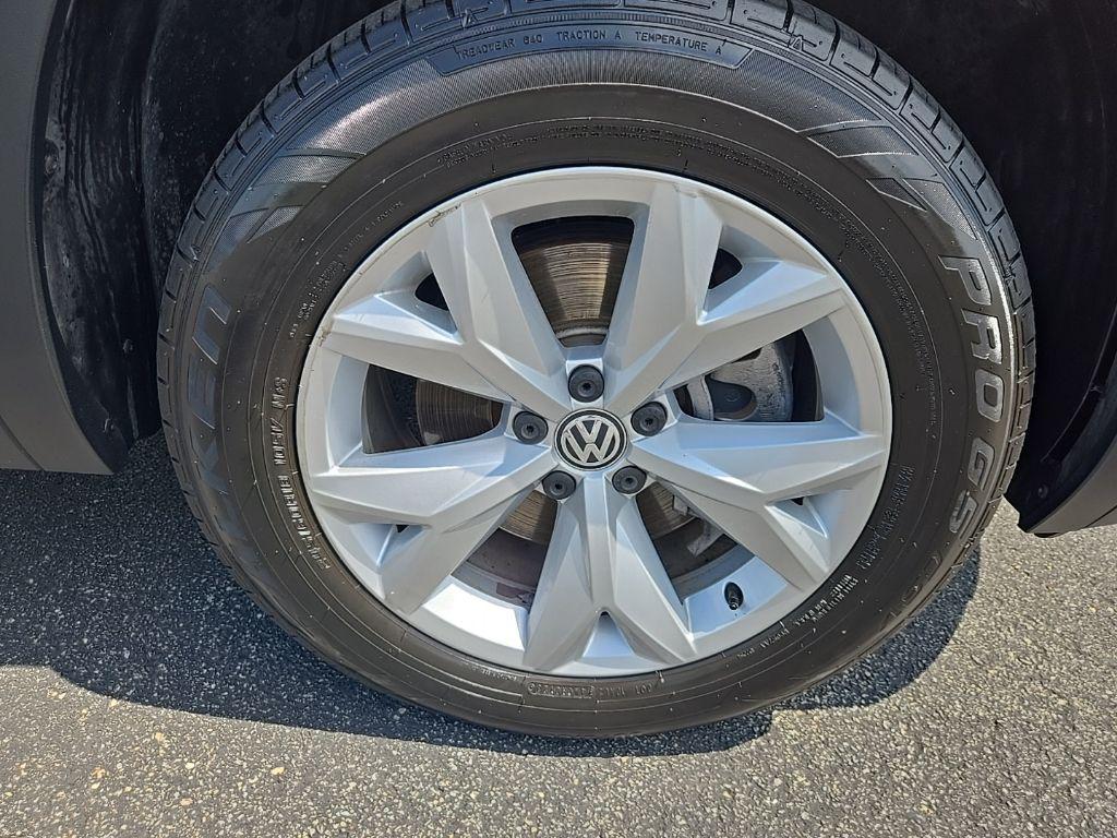 used 2018 Volkswagen Atlas car, priced at $18,995