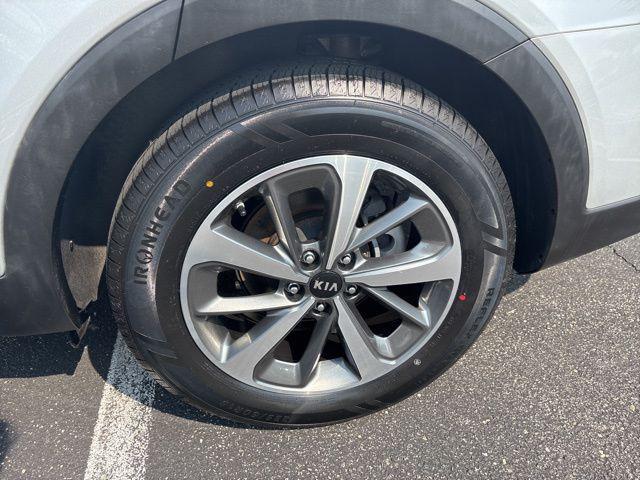 used 2019 Kia Sorento car, priced at $21,307