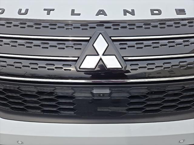 used 2023 Mitsubishi Outlander car, priced at $25,000