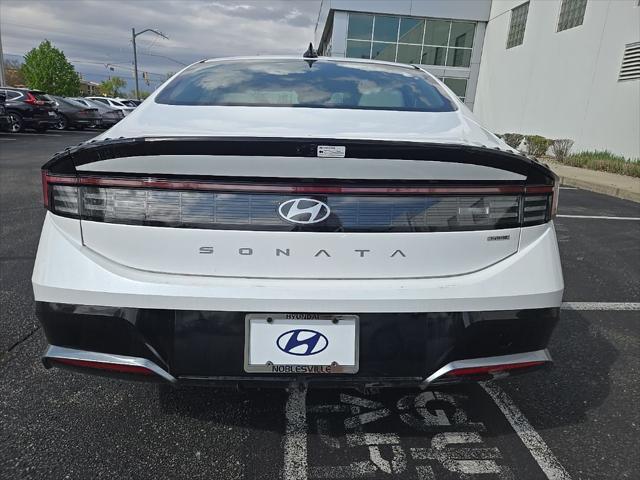 new 2025 Hyundai Sonata Hybrid car, priced at $33,510