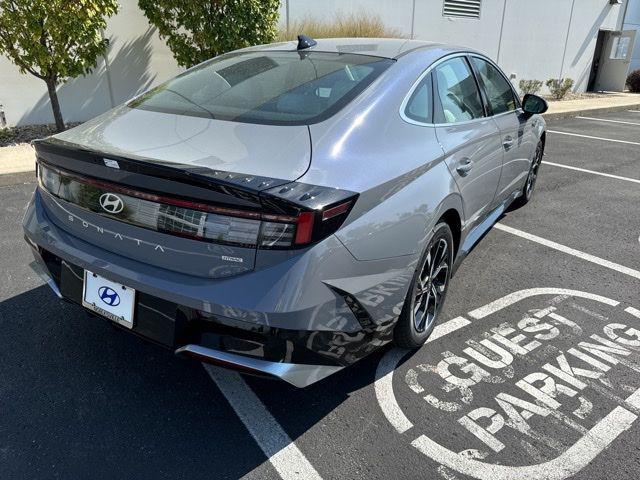 new 2025 Hyundai Sonata car, priced at $30,955