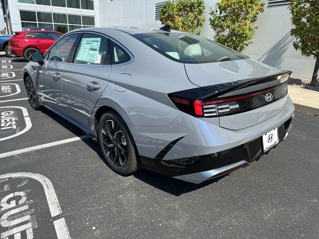 new 2025 Hyundai Sonata car, priced at $30,955