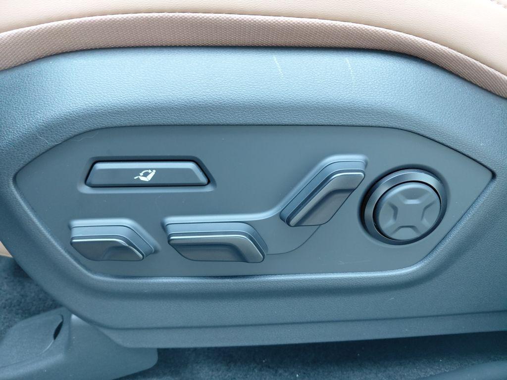 new 2026 Hyundai SANTA FE HEV car, priced at $52,765