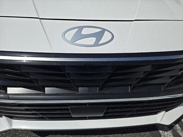 new 2025 Hyundai Elantra car, priced at $32,115