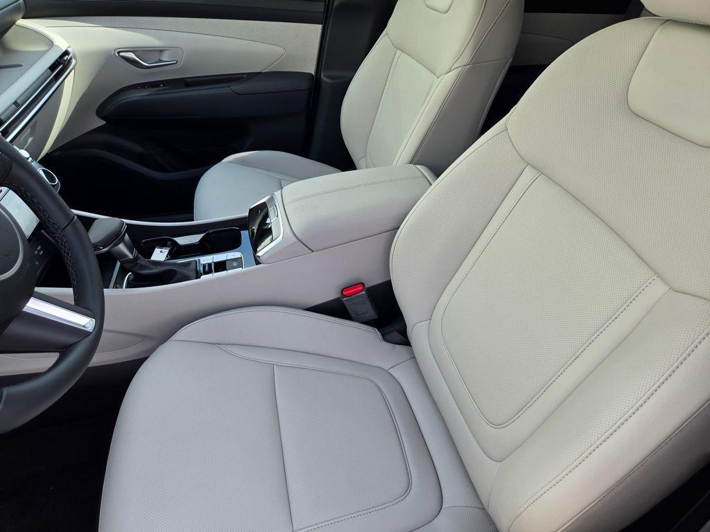 new 2025 Hyundai Tucson car, priced at $36,874
