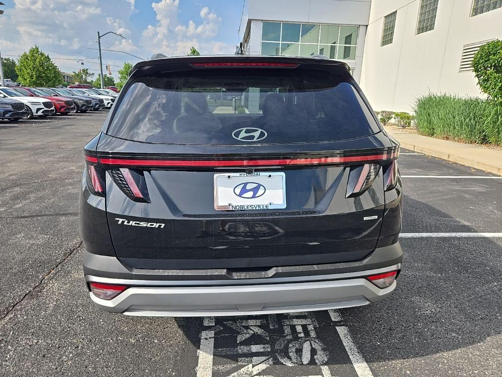 new 2025 Hyundai Tucson car, priced at $36,874