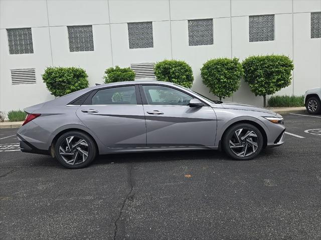 new 2025 Hyundai Elantra car, priced at $31,560