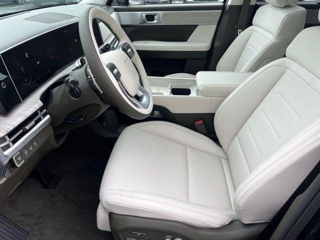 new 2025 Hyundai SANTA FE HEV car, priced at $52,185