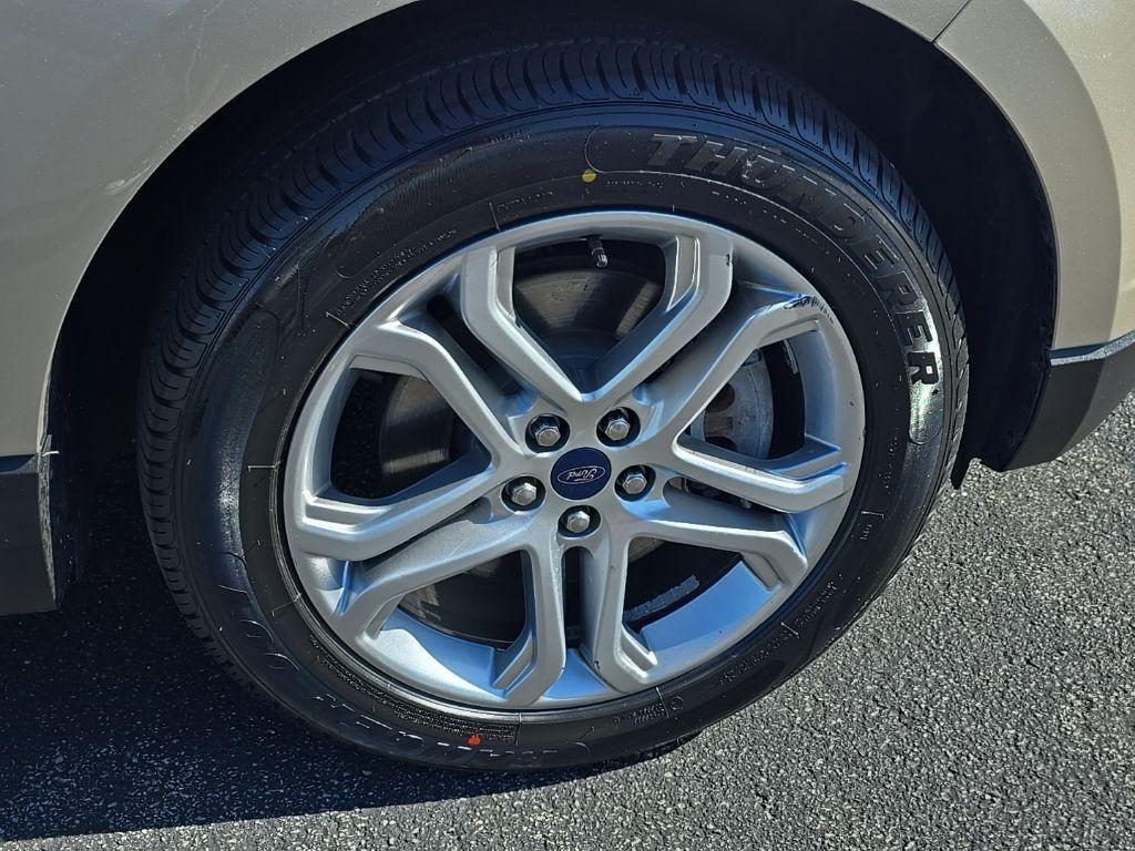 used 2018 Ford Edge car, priced at $14,992
