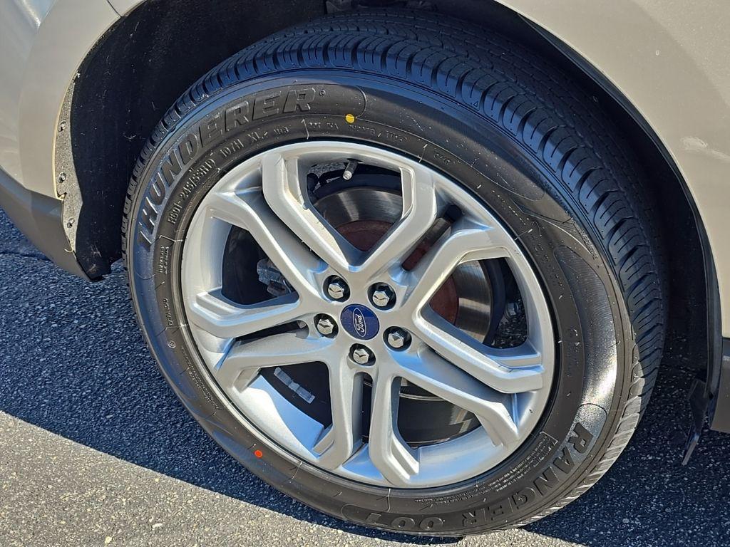 used 2018 Ford Edge car, priced at $14,992