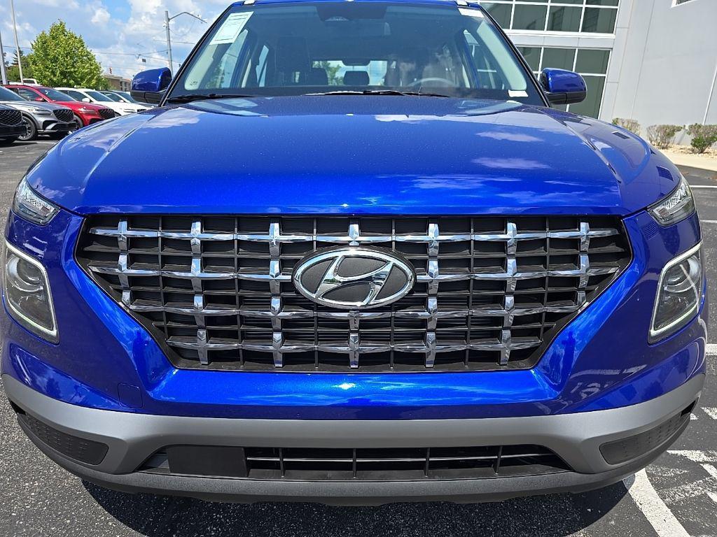 new 2025 Hyundai Venue car, priced at $25,565
